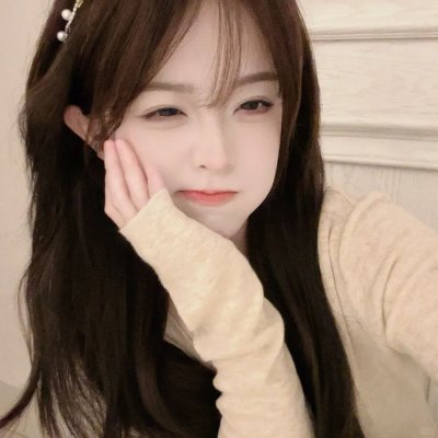 碧窗艳影